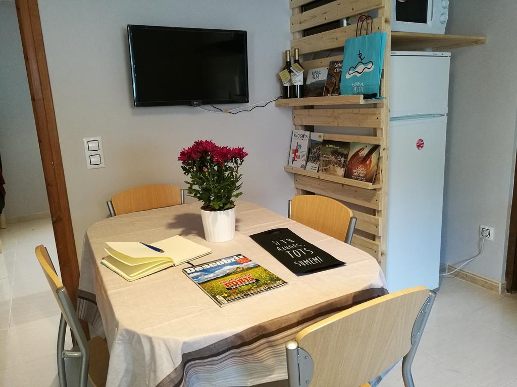 Apartaments Els Temporers Corbera Экстерьер фото